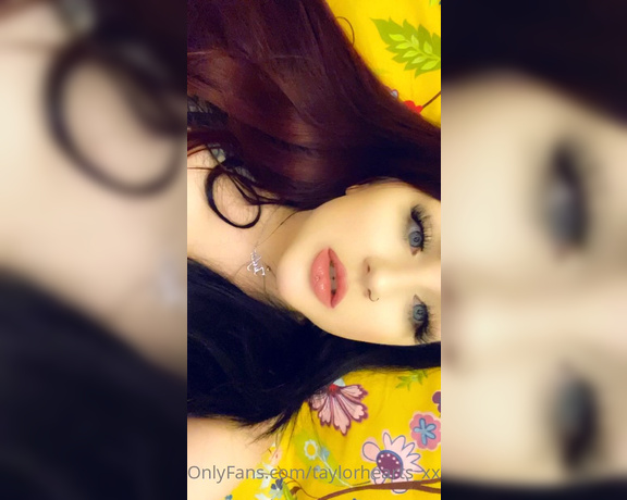 GODDESS TAYLOR aka Taylorhearts_xx OnlyFans - Pussy getting eaten all weekend, what have you been doing loser