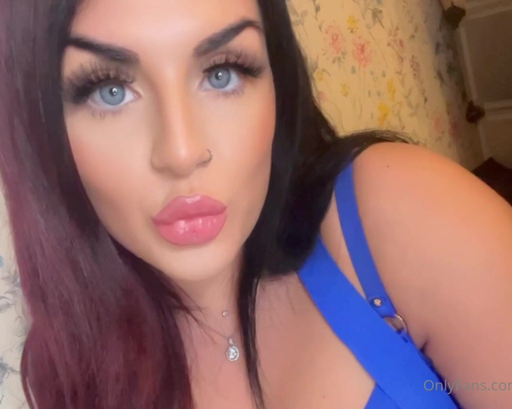 GODDESS TAYLOR aka Taylorhearts_xx OnlyFans - 2023 New Year’s resolutions, what are yours
