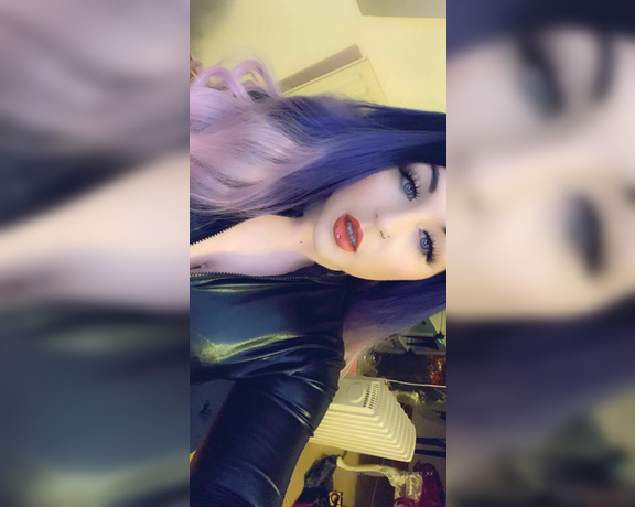 GODDESS TAYLOR aka Taylorhearts_xx OnlyFans - 5e126642c3799ce2bc60b