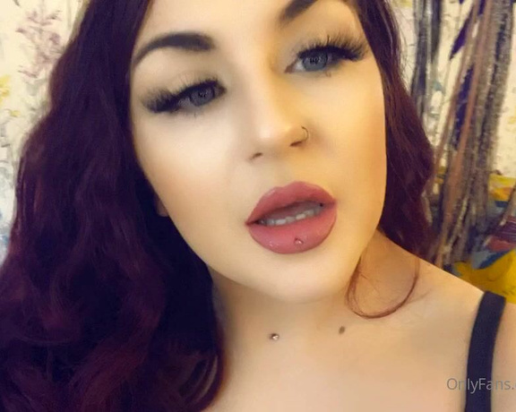 GODDESS TAYLOR aka Taylorhearts_xx OnlyFans - I control your accounts, just like I control your life