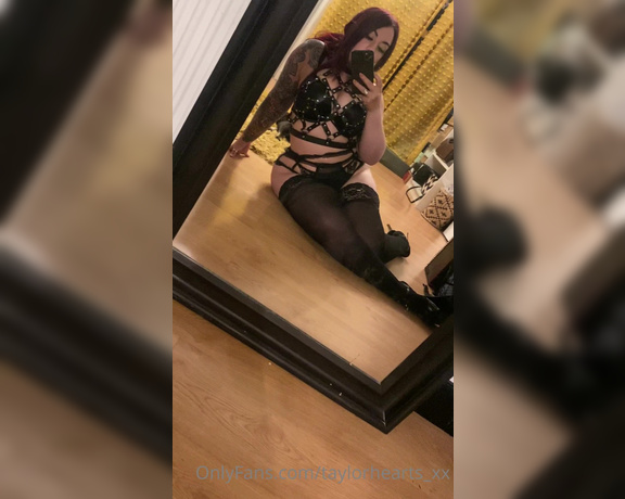 GODDESS TAYLOR aka Taylorhearts_xx OnlyFans - How long would it take for wifey to get rid