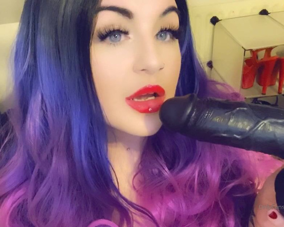 GODDESS TAYLOR aka Taylorhearts_xx OnlyFans - 5e1b75af0b1280bfa96fc