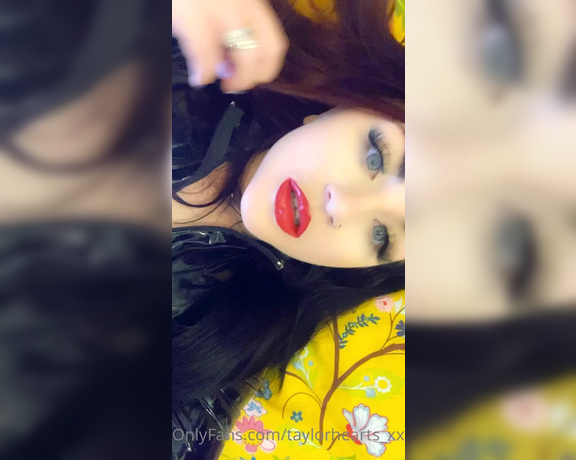 GODDESS TAYLOR aka Taylorhearts_xx OnlyFans - Sex story