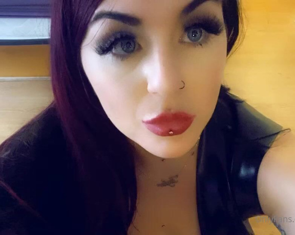 GODDESS TAYLOR aka Taylorhearts_xx OnlyFans - Cuck role play