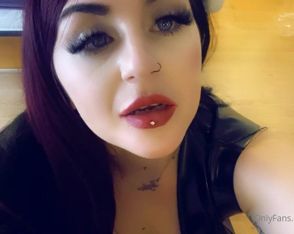 GODDESS TAYLOR aka Taylorhearts_xx OnlyFans - Cuck role play