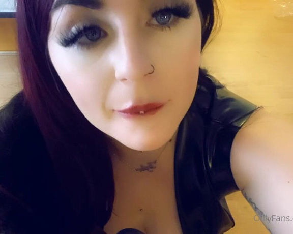 GODDESS TAYLOR aka Taylorhearts_xx OnlyFans - Cuck role play