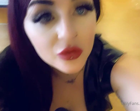 GODDESS TAYLOR aka Taylorhearts_xx OnlyFans - Cuck role play