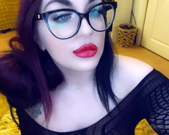 GODDESS TAYLOR aka Taylorhearts_xx OnlyFans - Contracts, debt , BM contract etc for beginners