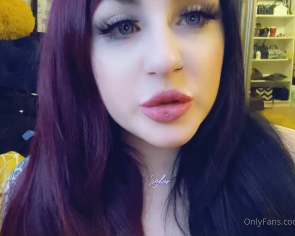 GODDESS TAYLOR aka Taylorhearts_xx OnlyFans - Verbal cock degradation!