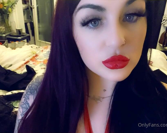 GODDESS TAYLOR aka Taylorhearts_xx OnlyFans - 17th task!  if you can’t do either I want a tip!