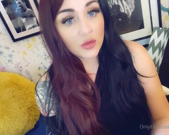 GODDESS TAYLOR aka Taylorhearts_xx OnlyFans - Findom Brag for Losers who love to SPOIL! (4 mins)