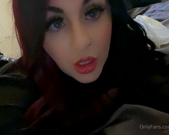 GODDESS TAYLOR aka Taylorhearts_xx OnlyFans - Wanna join the small dick competition £20 Message me let’s see who’s really got the smallest cock