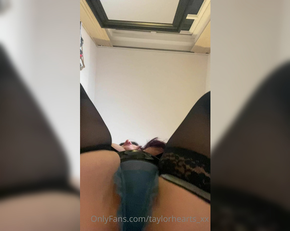 GODDESS TAYLOR aka Taylorhearts_xx OnlyFans - A view you would do anything for