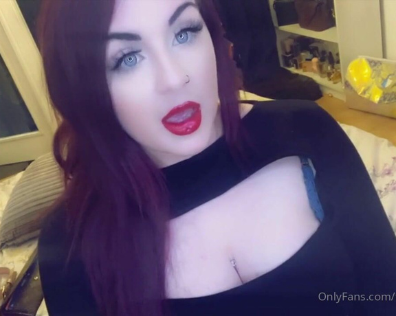 GODDESS TAYLOR aka Taylorhearts_xx OnlyFans - I promise chastity with me is a good idea ) (3 mins)