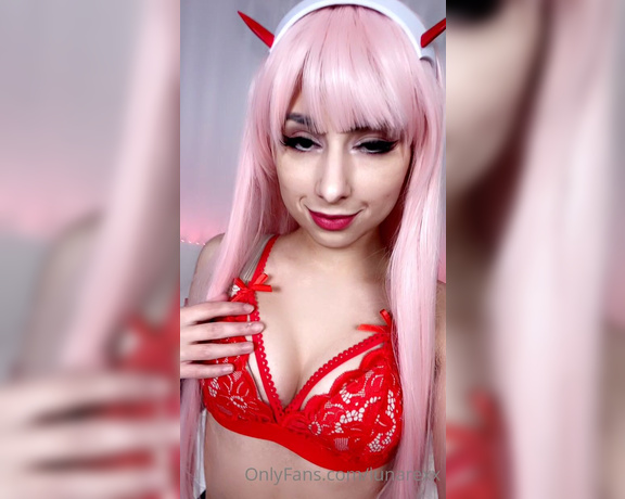 Luna Rexx aka Lunarexx OnlyFans - Teasing you in my Zero Two cosplay I feel so cute in this pink wig