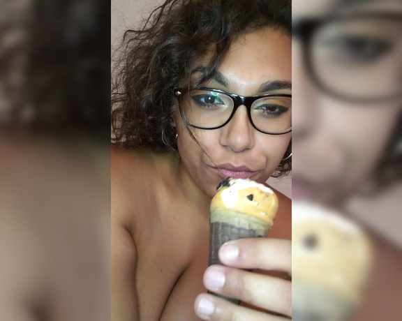 Thickpuertoricansoles aka Thickprsoles OnlyFans - Hmm i got some guys who like watching me eat my ice cream dont you wish you was the cone