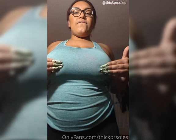 Thickpuertoricansoles aka Thickprsoles OnlyFans - Suck my nipples