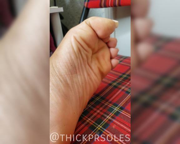 Thickpuertoricansoles aka Thickprsoles OnlyFans - No polish for dat ass Im sorry guys I been neglecting yall with the no polish I always end up gett