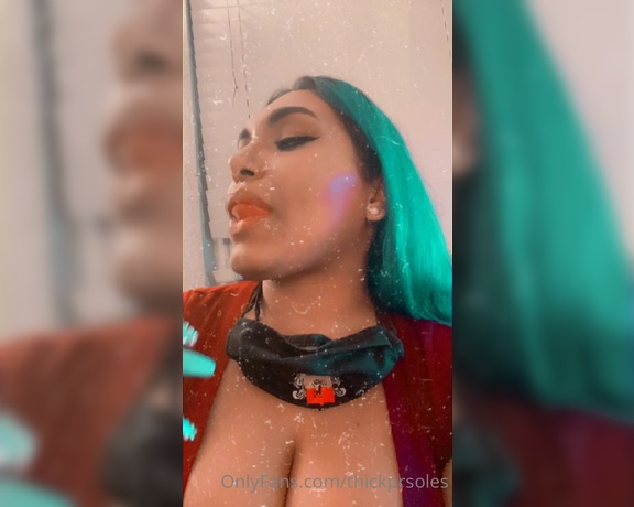 Thickpuertoricansoles aka Thickprsoles OnlyFans - Don’t you wish u was the icee