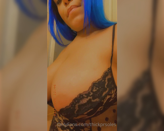 Thickpuertoricansoles aka Thickprsoles OnlyFans - Was feeling very snack like tonight just vibin 5