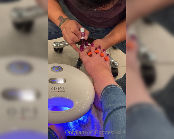 Goddess Miia aka Goddessmiia OnlyFans - Do you like watching nails get painted