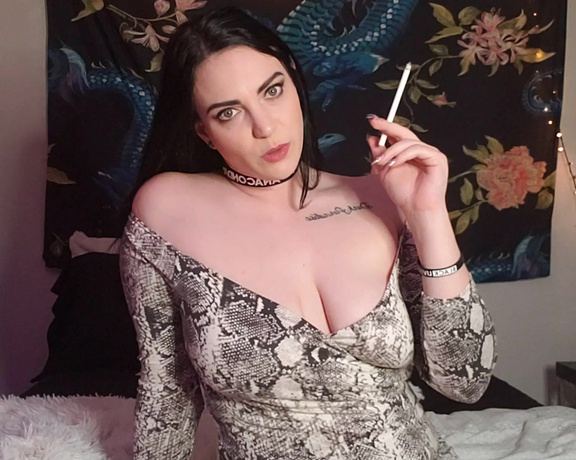 ANACONDA NOIRE aka Anacondanoire OnlyFans - Smoking fetish clip for My ashtray losers