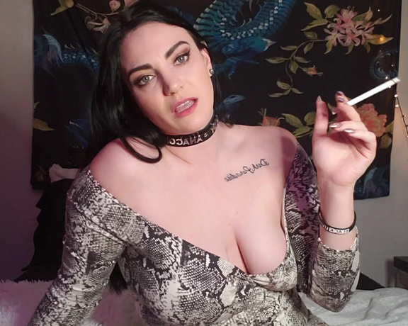 ANACONDA NOIRE aka Anacondanoire OnlyFans - Smoking fetish clip for My ashtray losers