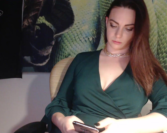 ANACONDA NOIRE aka Anacondanoire OnlyFans - Ignoring you till you accept your place and send whats Mine cuck