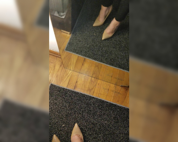 ANACONDA NOIRE aka Anacondanoire OnlyFans - Cuck funded heels always feel extra sexy