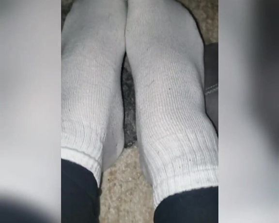 ANACONDA NOIRE aka Anacondanoire OnlyFans - Pussy free losers aspire to date My stinky workout socks