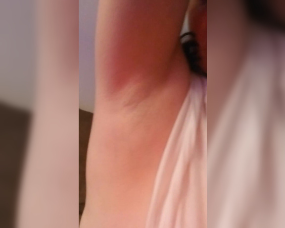 ANACONDA NOIRE aka Anacondanoire OnlyFans - Jerk off to MY perfect armpit loser Pindick cucks dont deserve pussy