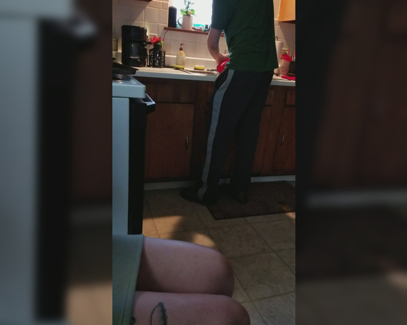 ANACONDA NOIRE aka Anacondanoire OnlyFans - Our bitch boy doing the dishes while we sip wine