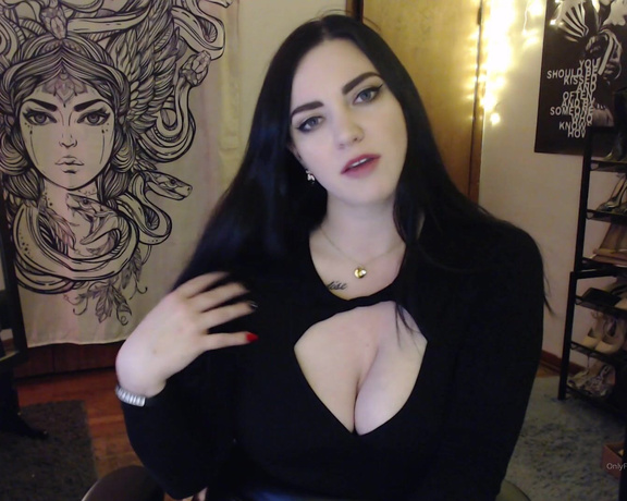 ANACONDA NOIRE aka Anacondanoire OnlyFans - Be a gooning cum slut pet for the ultimate Queen of Spades Goddess