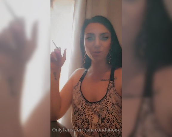 ANACONDA NOIRE aka Anacondanoire OnlyFans - Ashtray loser POV