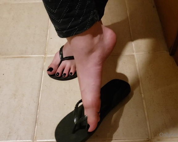 Prii Feet aka Prii_feet OnlyFans Video 99