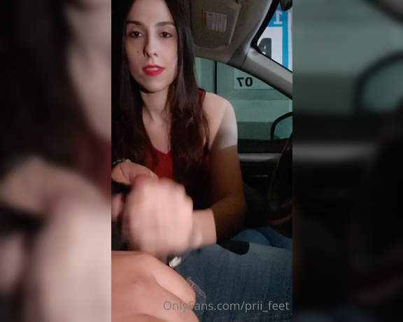 Prii Feet aka Prii_feet OnlyFans - FULL VIDEO  PUBLIC HANDJOB VDEO COMPLETO Fazendo um handjob bem gostoso no estacionamento do shopp