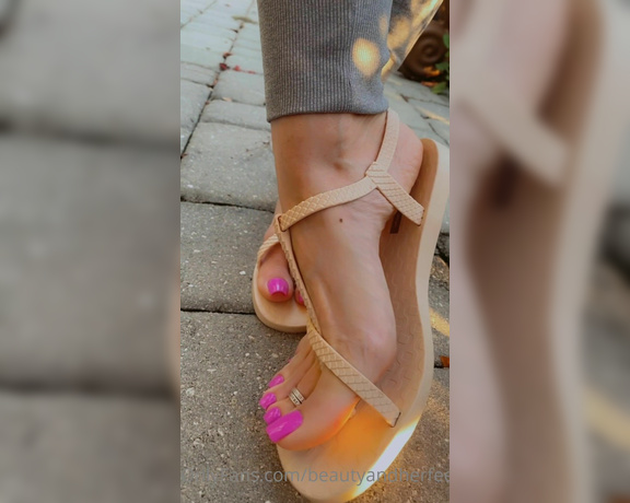 Beautyandherfeetz aka Beautyandherfeetz OnlyFans - Pretty sandals in the morning sun