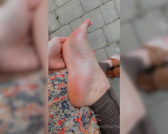 Beautyandherfeetz aka Beautyandherfeetz OnlyFans - My POV I have got to make a more creative way of showing you how pretty this pedicure is! Buuuut