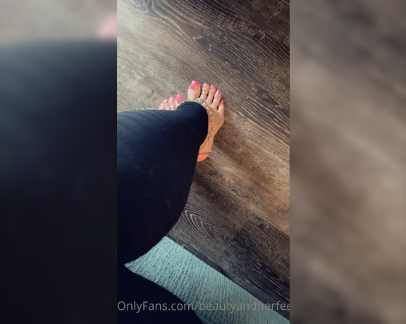 Beautyandherfeetz aka Beautyandherfeetz OnlyFans - Ugh I thought this posted but I guess as it was uploading the other day it failed to load