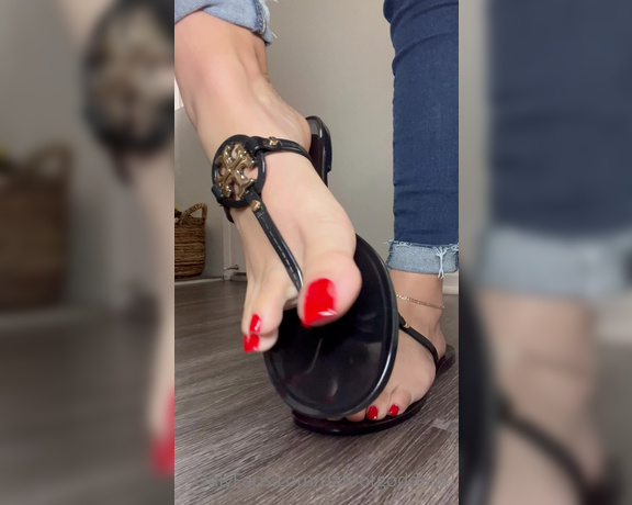 Da Foot Goddess aka Dafootgoddess1 OnlyFans - You either love red or you hate it which one are you