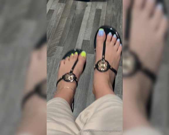 Da Foot Goddess aka Dafootgoddess1 OnlyFans - When I first got this pedi I was like ehhhh, but now i LOVEEEE