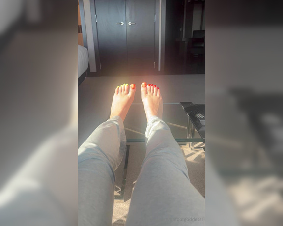 Da Foot Goddess aka Dafootgoddess1 OnlyFans - First pedi of 2024, what you think