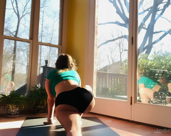 Goddess Anabelle Pync aka Anabellepync OnlyFans - Do yoga with me!