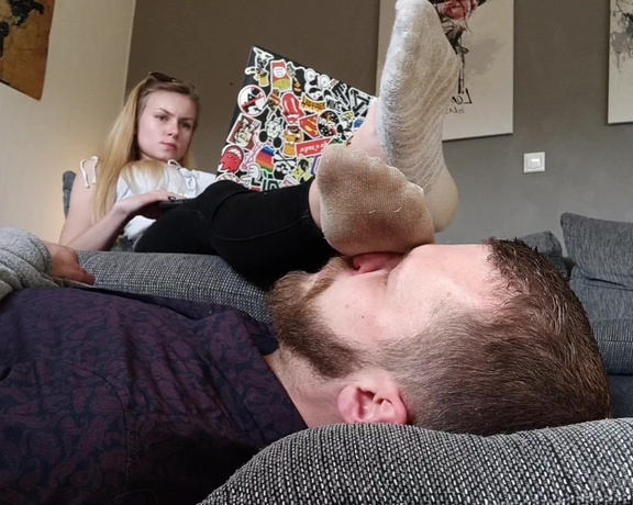 Emmysfeetandsocks aka Emmyfeetandsocks OnlyFans - Sometimes i take my BF as a footrest bc well I can And he can do nothing about