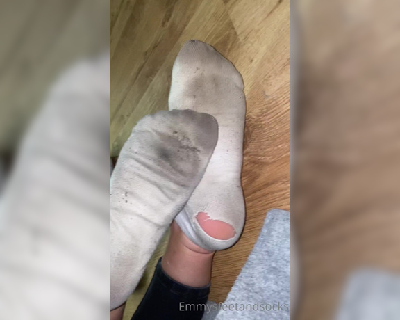 Emmysfeetandsocks aka Emmyfeetandsocks OnlyFans - Day 8… I have no words except for DISGUSTING Really I think I never had socks that smell so incre