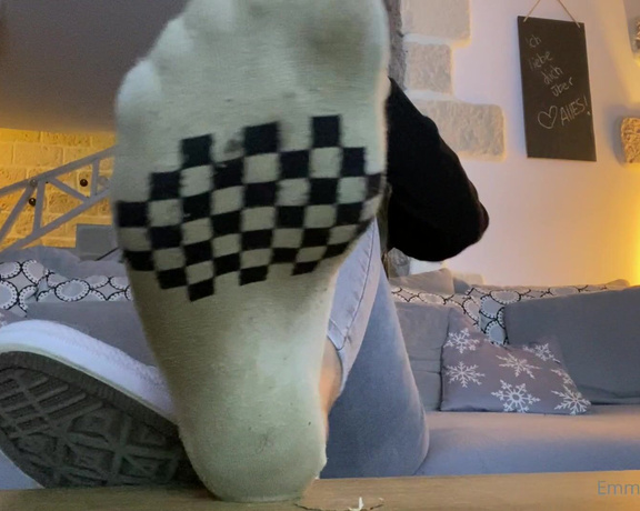 Emmysfeetandsocks aka Emmyfeetandsocks OnlyFans - Taking my 7 days worn socks off after more that 12 HOURS is the BEST feeling in the world! They are