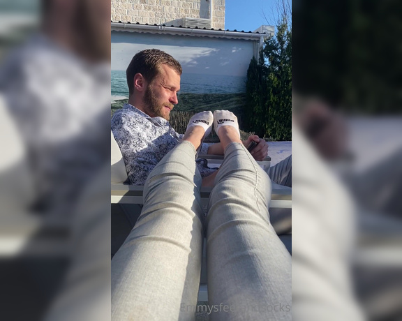 Emmysfeetandsocks aka Emmyfeetandsocks OnlyFans - Lil teasing after a long walk with the dogs… Like I said idc if somebody could se us! He can’t igno