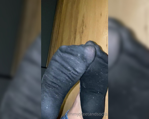 Emmysfeetandsocks aka Emmyfeetandsocks OnlyFans - Day 4 And look at those! They are literally on shine bright like my sweaty black socks! 2