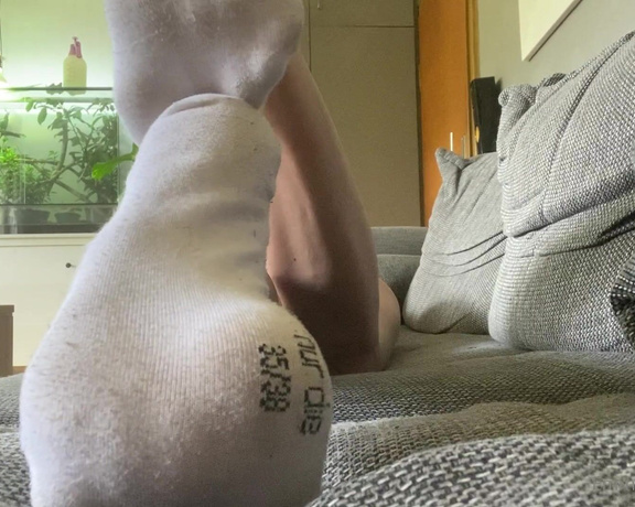 Emmysfeetandsocks aka Emmyfeetandsocks OnlyFans - You enjoy and I relax