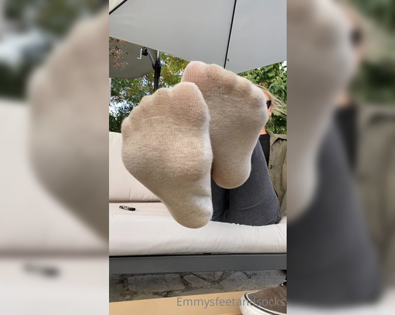 Emmysfeetandsocks aka Emmyfeetandsocks OnlyFans - The Power of grey socks… and my super sweaty soles of course